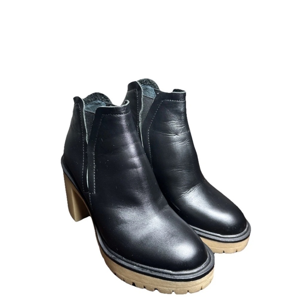 DV Dolce Vita Jerad Boots Lug Sole Faux Leather Booties Women's Size 7.5 Black - Picture 3 of 10